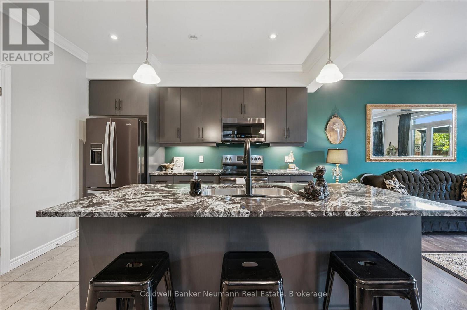 84 Cutting Drive, Centre Wellington, Ontario  N0B 1S0 - Photo 5 - X12561740