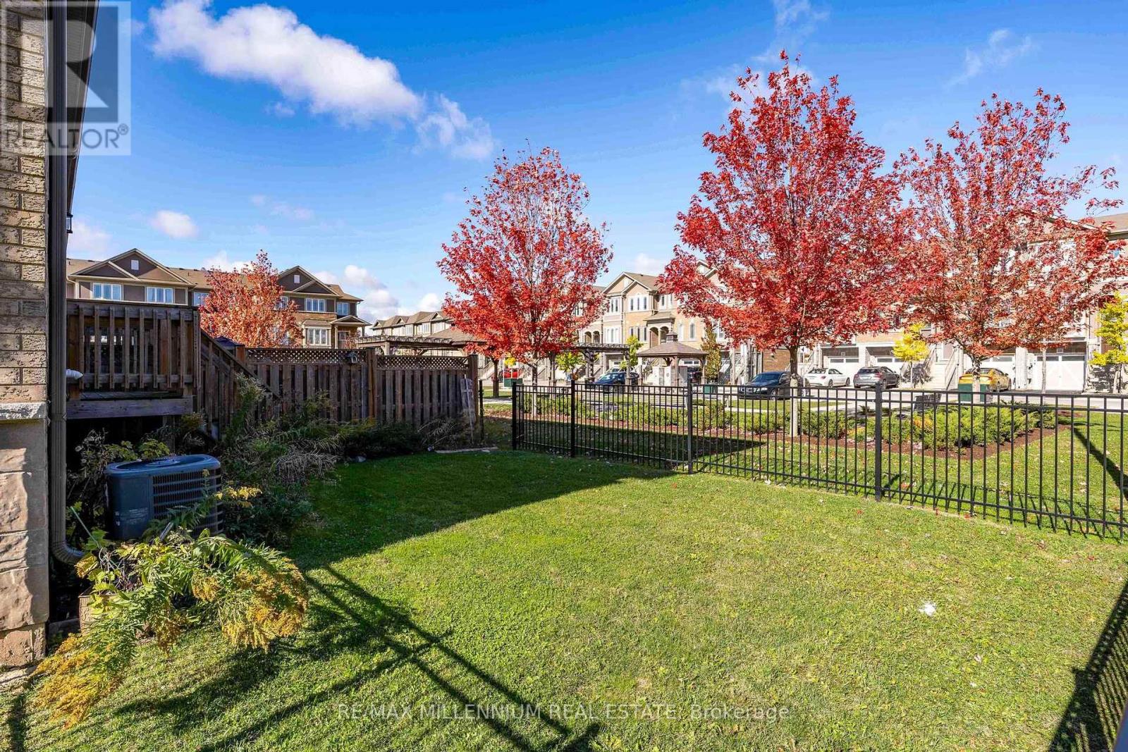 235 Bellagio Avenue, Hamilton, Ontario  L0R 1P0 - Photo 35 - X12630630