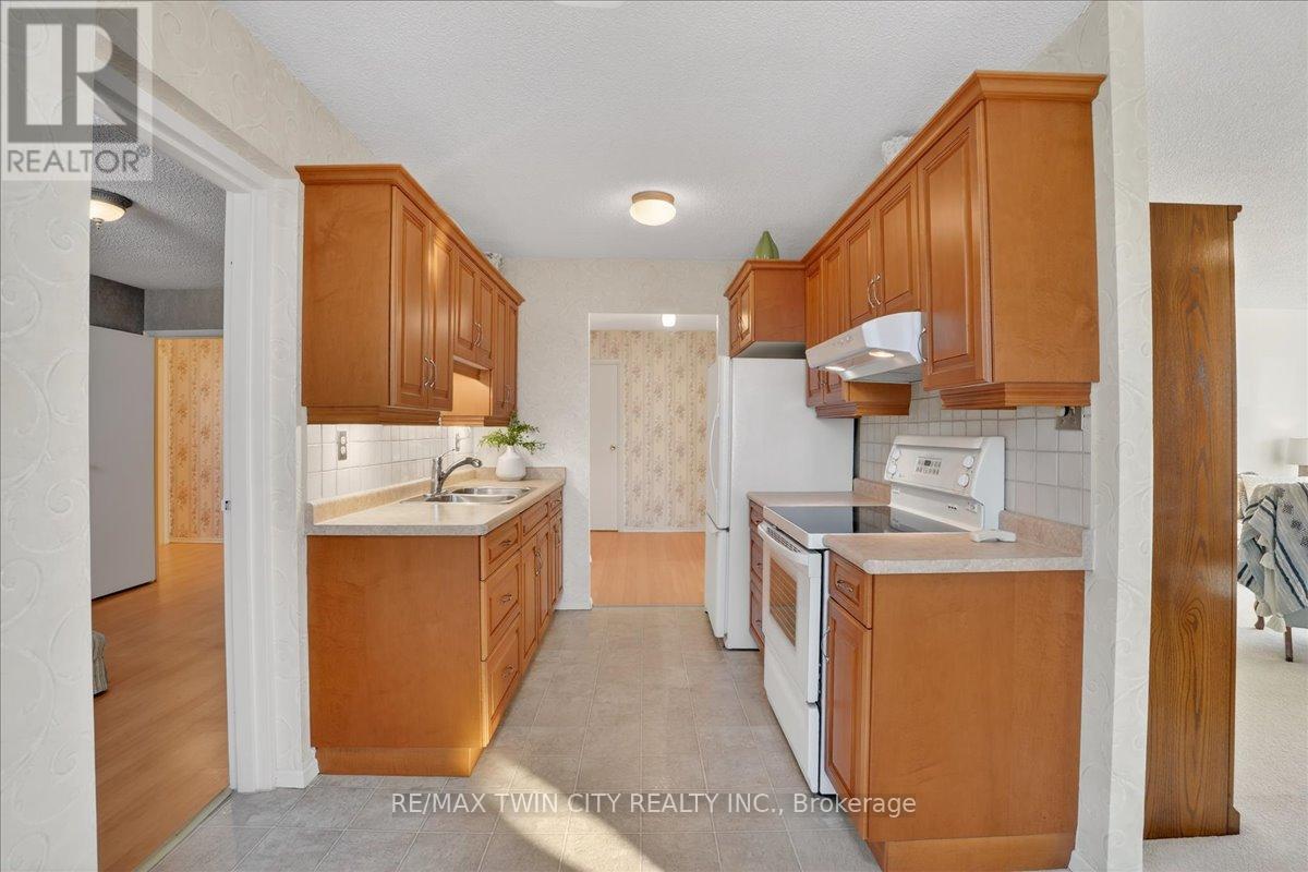 706 - 19 Woodlawn Road E, Guelph, Ontario  N1H 7B1 - Photo 17 - X12630650