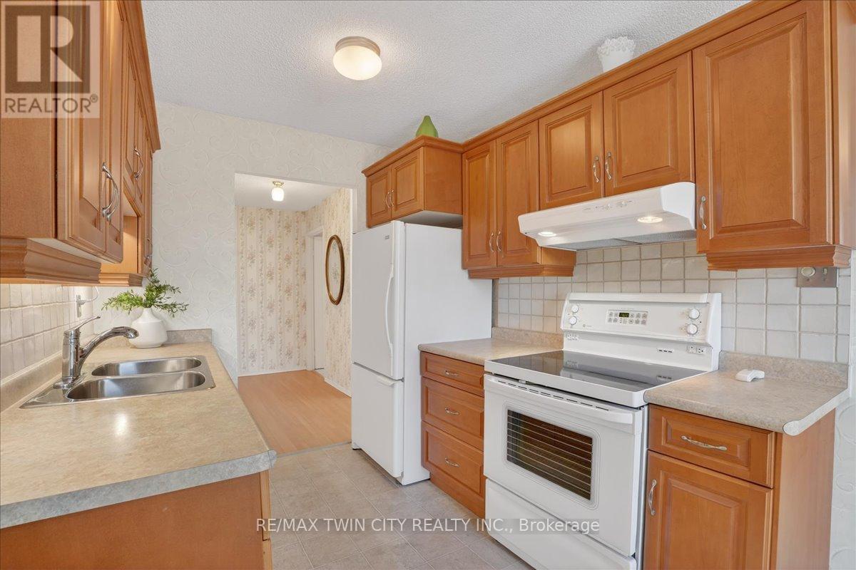 706 - 19 Woodlawn Road E, Guelph, Ontario  N1H 7B1 - Photo 18 - X12630650