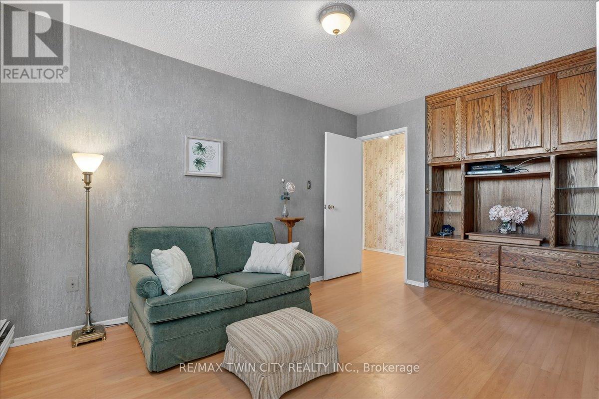 706 - 19 Woodlawn Road E, Guelph, Ontario  N1H 7B1 - Photo 24 - X12630650