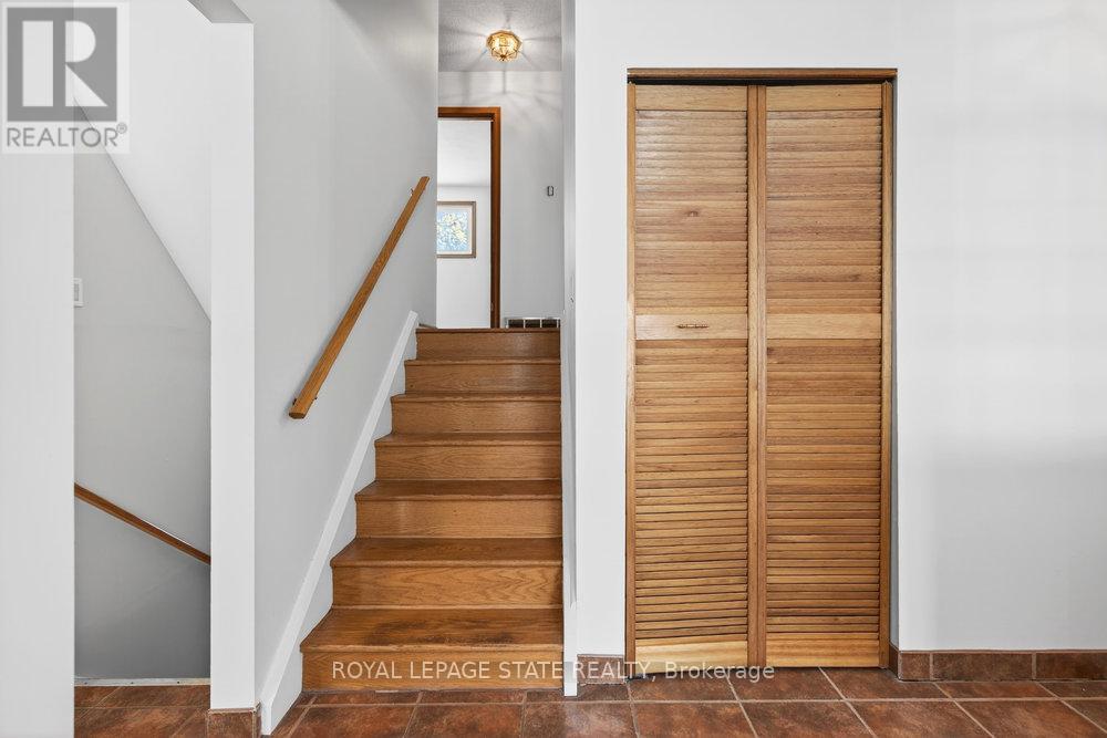 2 Country Club Drive, Hamilton, Ontario  L8K 5W2 - Photo 12 - X12630688