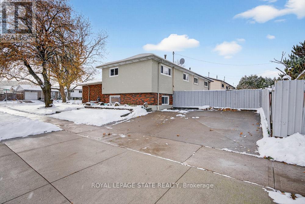 2 Country Club Drive, Hamilton, Ontario  L8K 5W2 - Photo 31 - X12630688