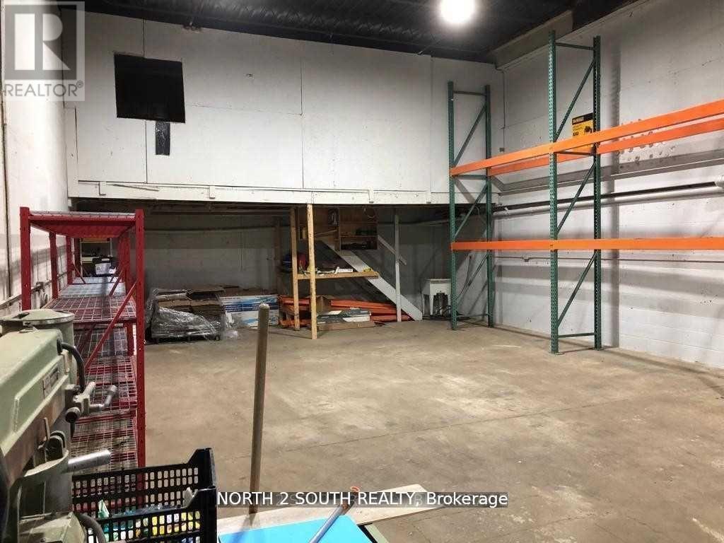 196c - 200 Arvin Avenue, Hamilton, Ontario  L8E 2L8 - Photo 4 - X12630730