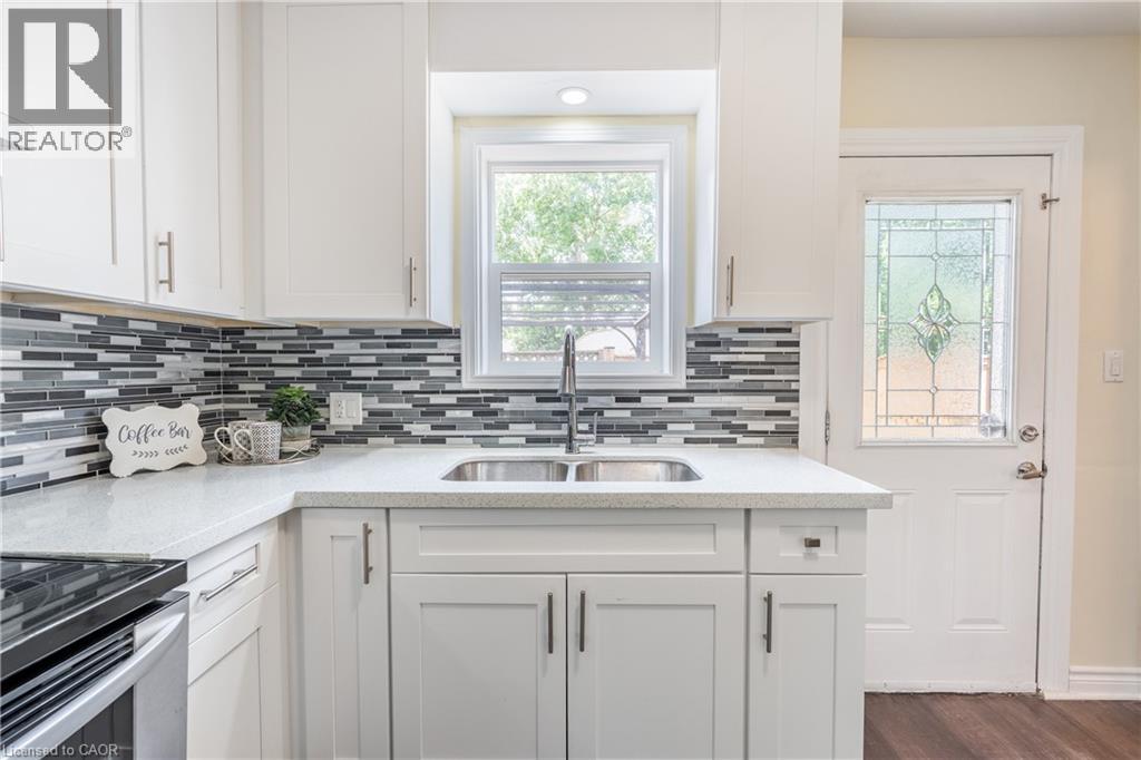 4475 First Avenue, Niagara Falls, Ontario  L2E 4G1 - Photo 13 - 40793698