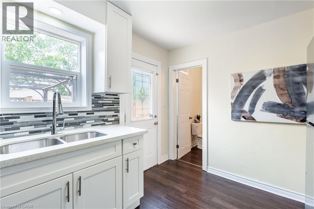 4475 First Avenue, Niagara Falls, Ontario  L2E 4G1 - Photo 14 - 40793698