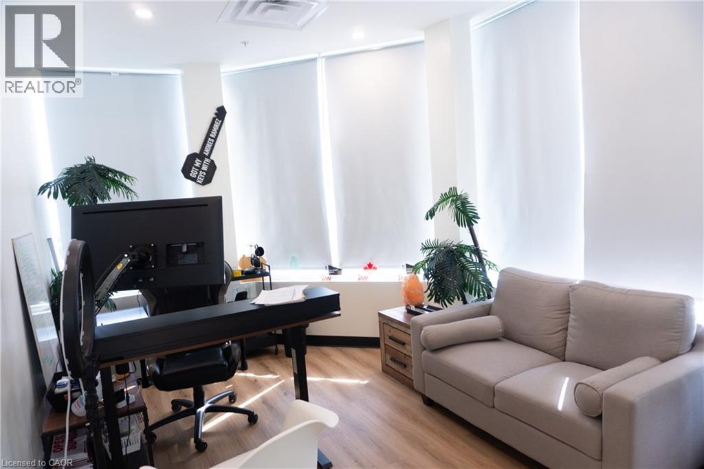 28 ROYTEC Road Unit# D201, woodbridge, Ontario