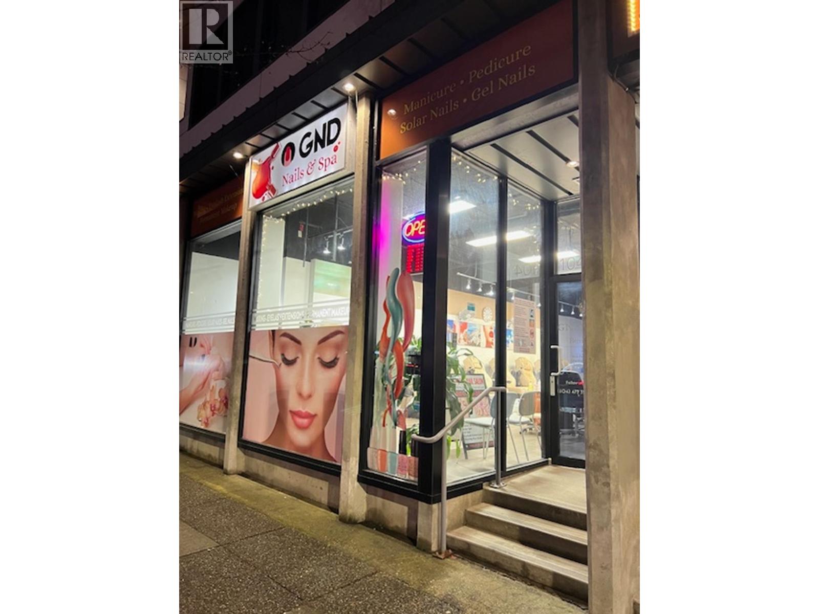 104 22420 DEWDNEY TRUNK ROAD, Maple Ridge, British Columbia