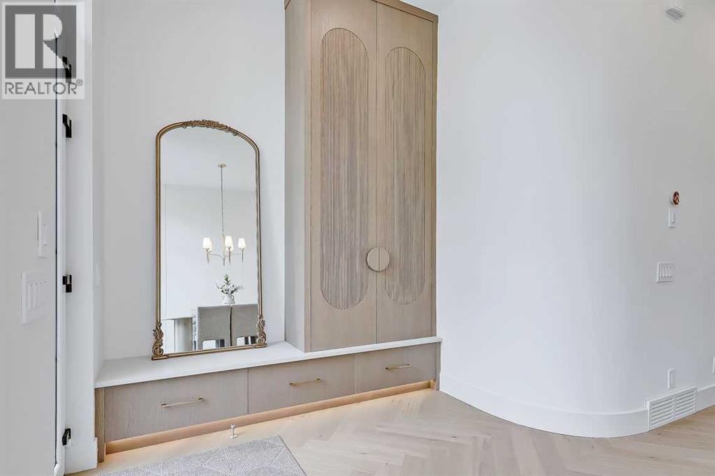 2322 54 Avenue Sw, Calgary, Alberta  T3E 1M1 - Photo 4 - A2274312