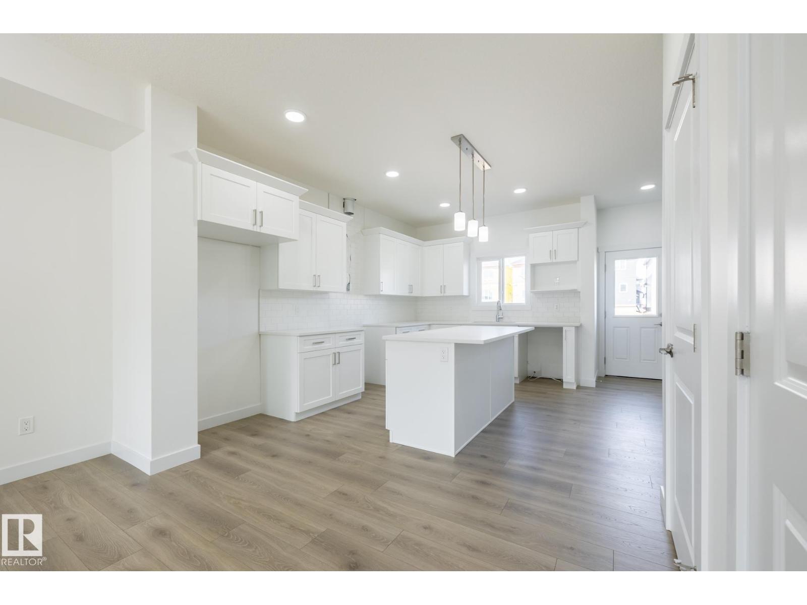 235 157 Av Ne, Edmonton, Alberta  T5Y 6K8 - Photo 10 - E4468049