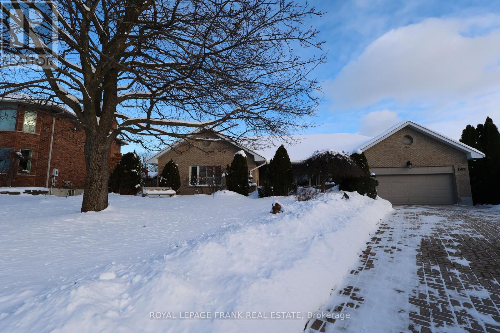 1162 SUMMIT DRIVE, Peterborough, Ontario