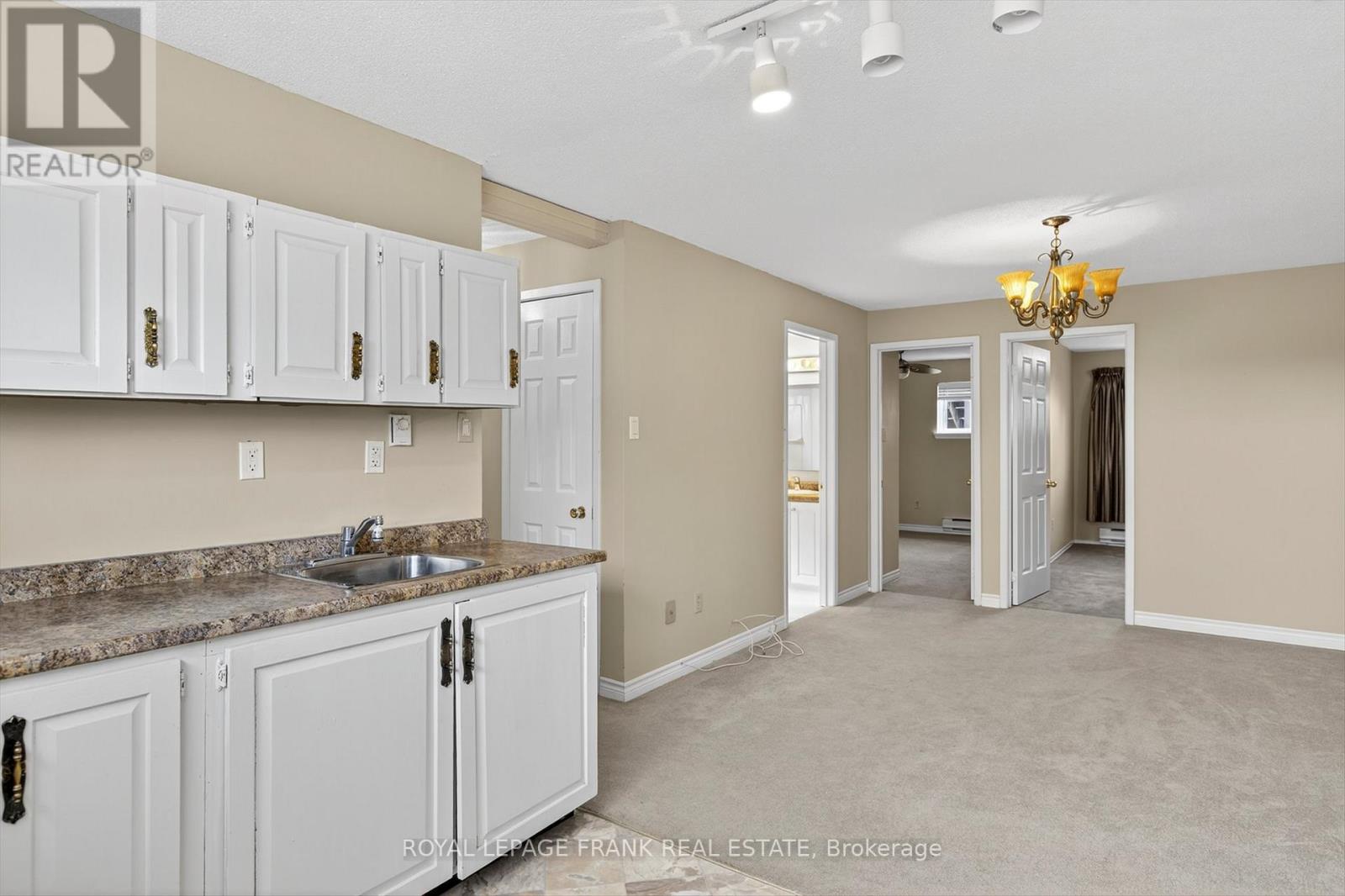 547 Crystal Drive, Peterborough, Ontario  K9J 8H7 - Photo 23 - X12558216