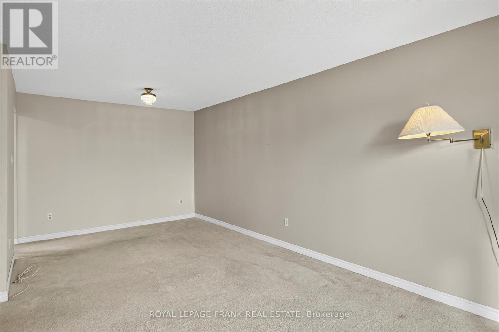 547 Crystal Drive, Peterborough, Ontario  K9J 8H7 - Photo 8 - X12558216