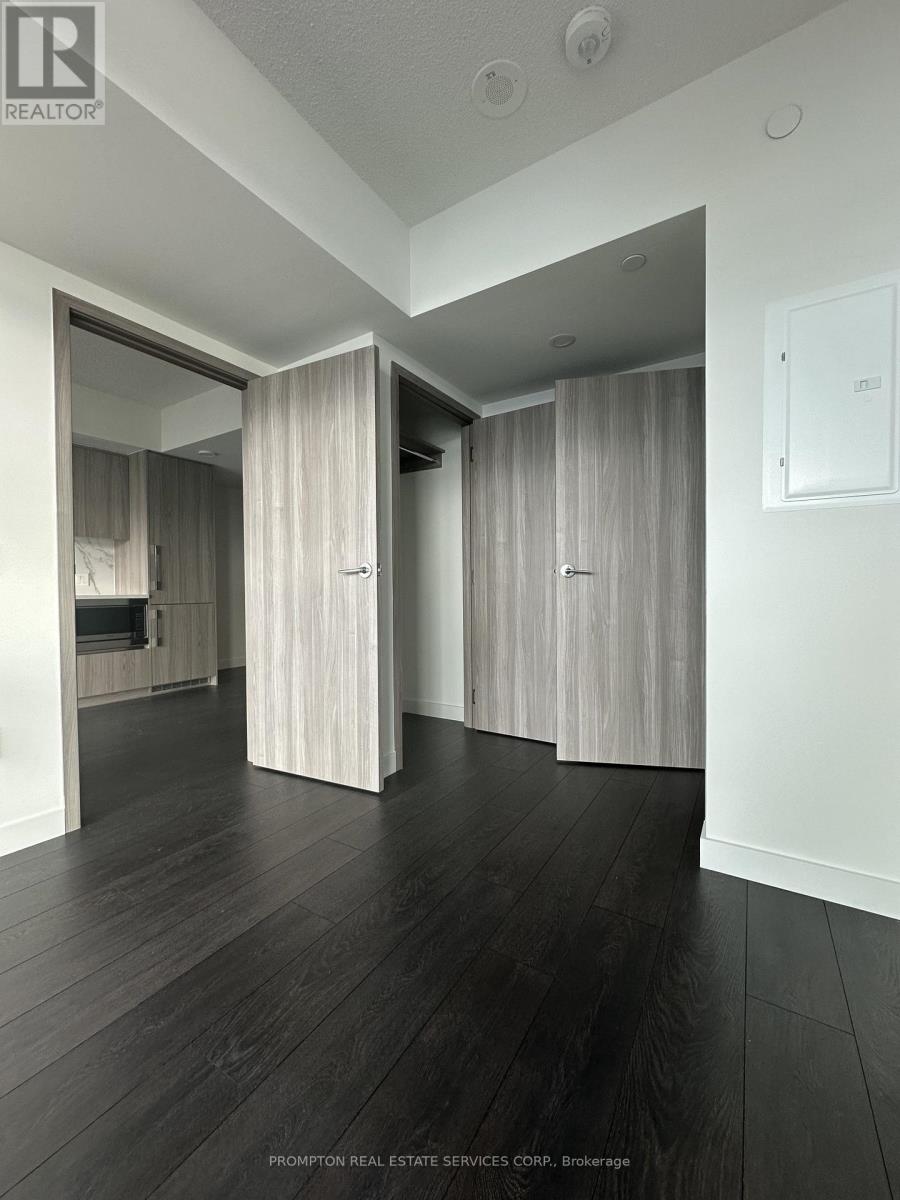 5301 - 3 Concord Cityplace Way, Toronto (Waterfront Communities), Ontario  M5V 0X4 - Photo 9 - C12630784