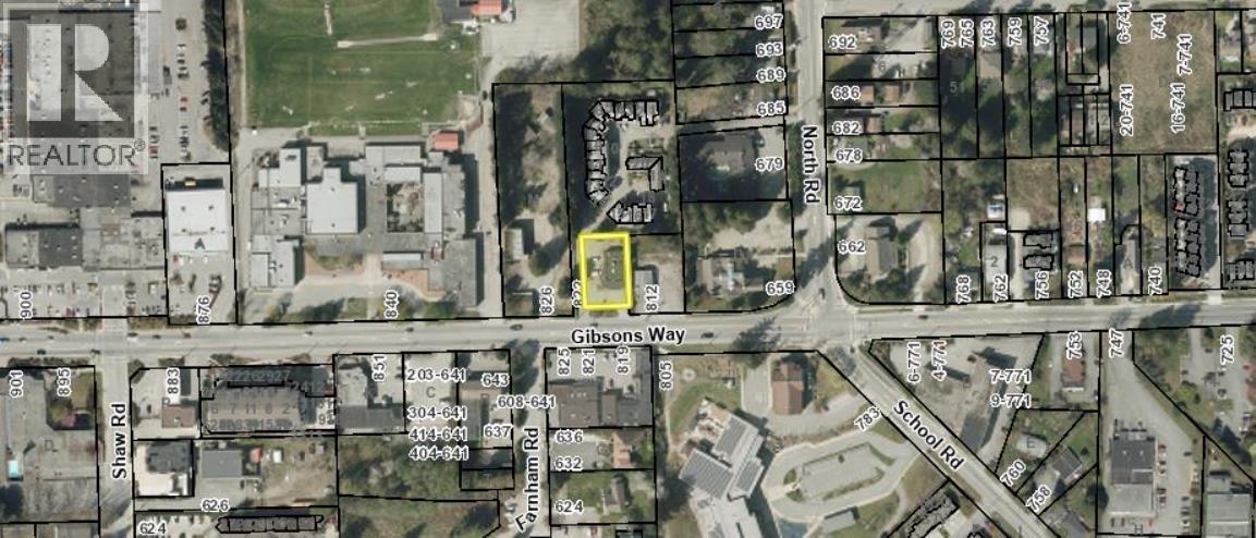 818 Gibsons Way, Gibsons, British Columbia  V0N 1V7 - Photo 2 - C8067547