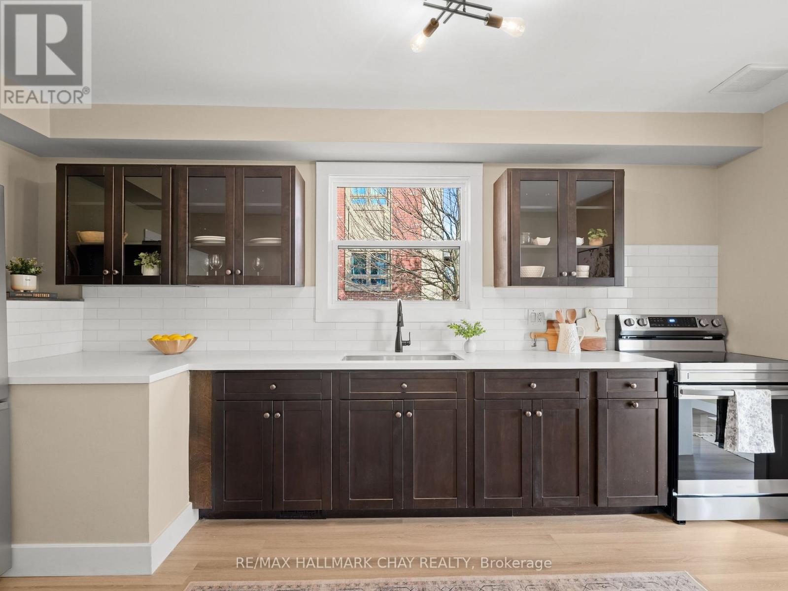 160 Nelson Street E, New Tecumseth, Ontario  L9R 1G4 - Photo 4 - N12581510