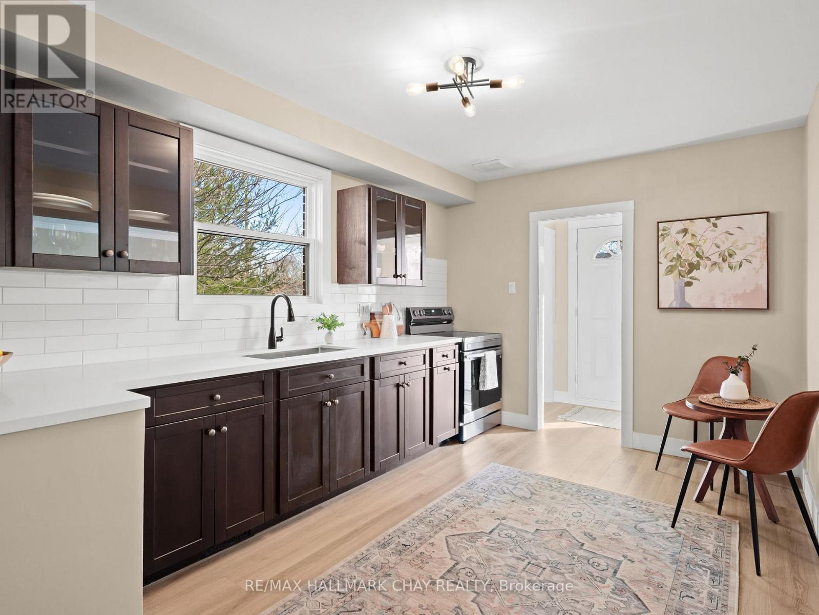 160 Nelson Street E, New Tecumseth, Ontario  L9R 1G4 - Photo 7 - N12581510