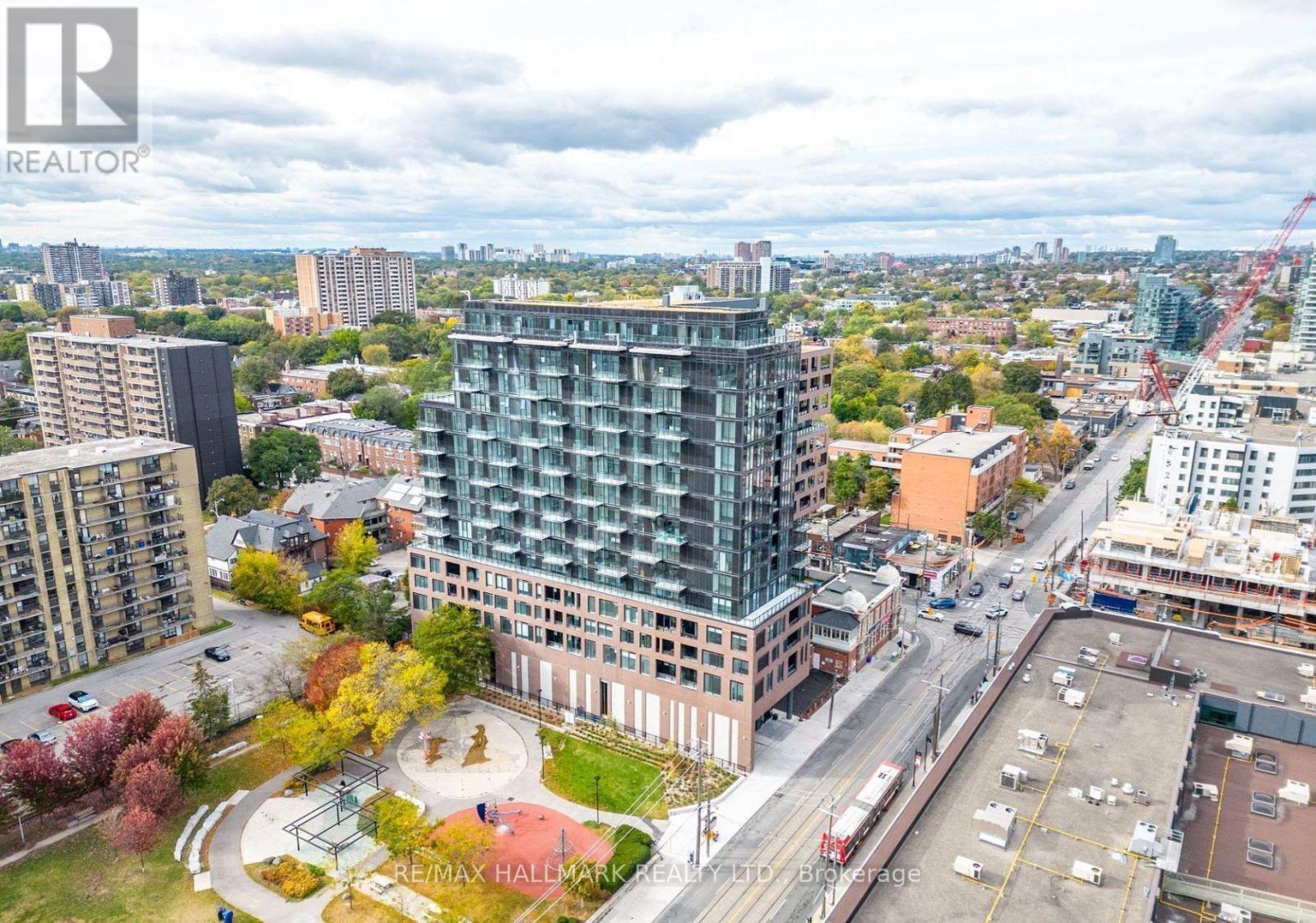 402 - 270 Dufferin Street, Toronto, Ontario  M6K 0H8 - Photo 2 - W12630768