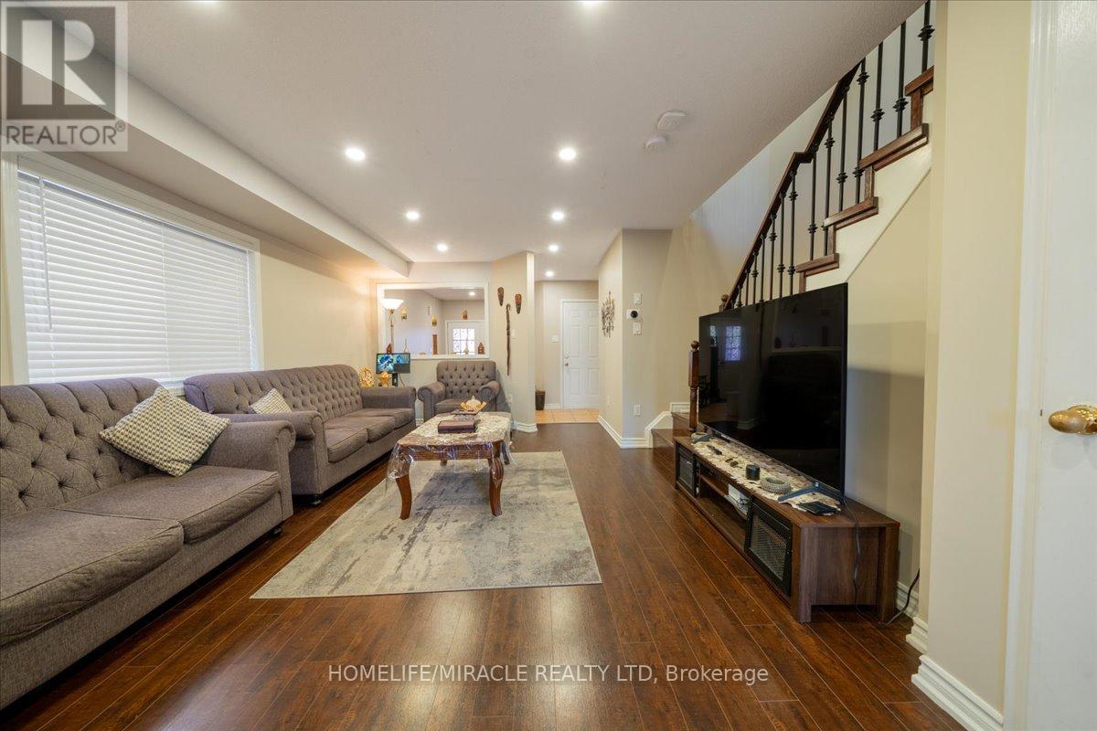 326 Albright Road, Brampton, Ontario  L6X 0H8 - Photo 13 - W12630808