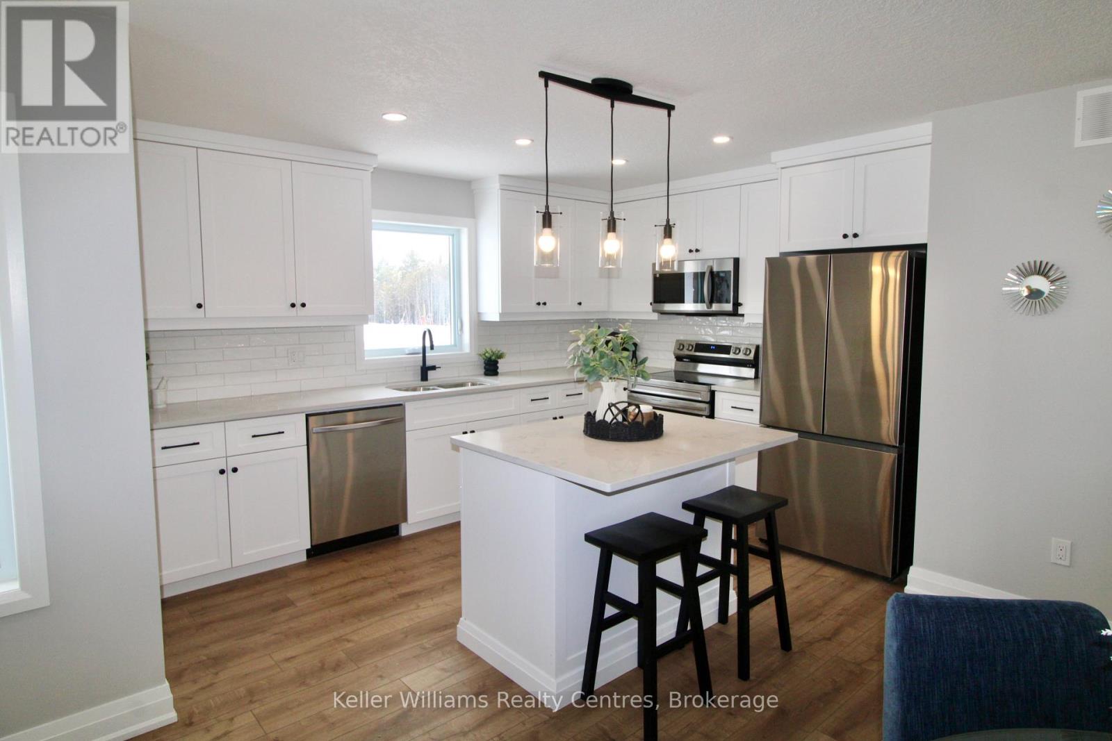 772 18th Street, Hanover, Ontario N4N 0C7 - Photo 10 - X12630878