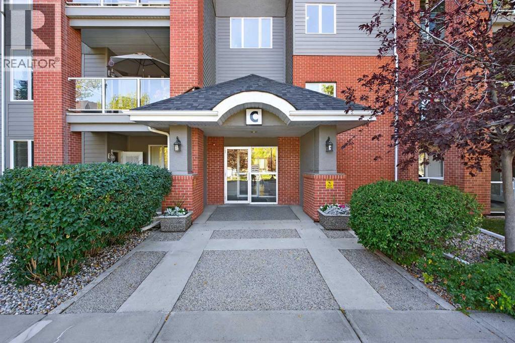 446, 15 Everstone Drive Sw, Calgary, Alberta  T2Y 5B5 - Photo 2 - A2260169