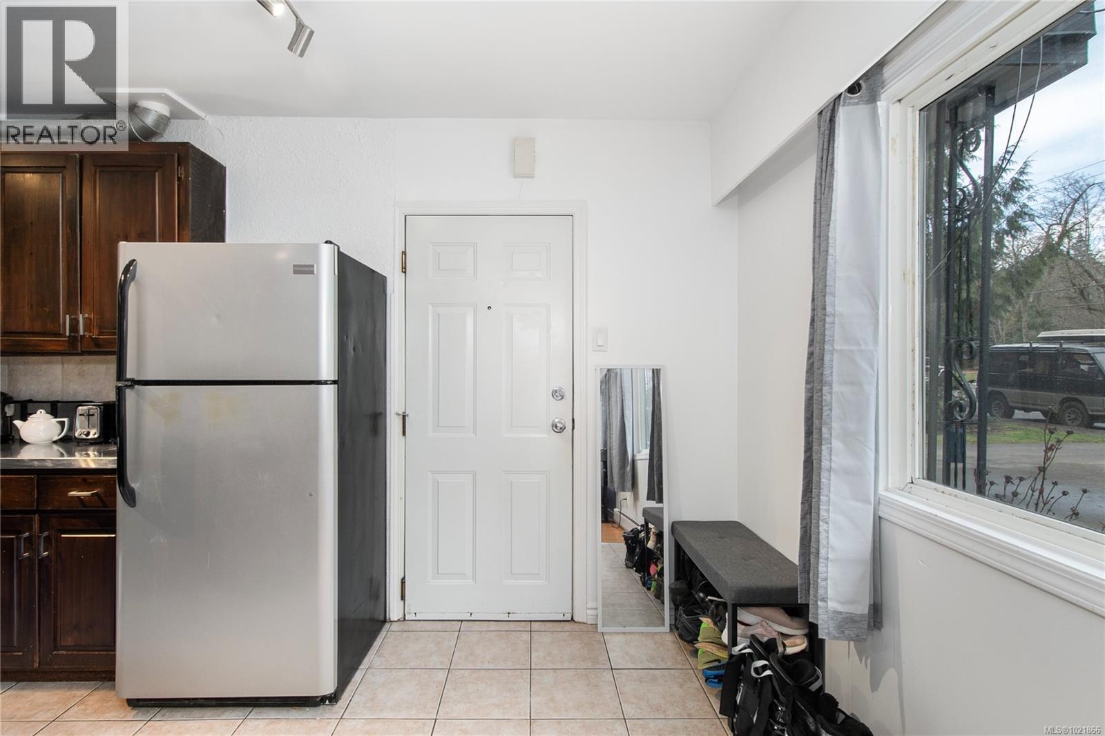 1120 1st St, Courtenay, British Columbia V9N 1A9 - Photo 11 - 1021866