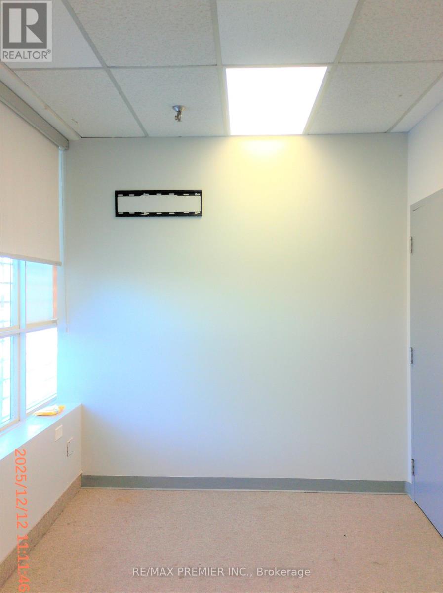 201 - 2200 Martin Grove Road, Toronto, Ontario  M9V 5H9 - Photo 11 - W12520664