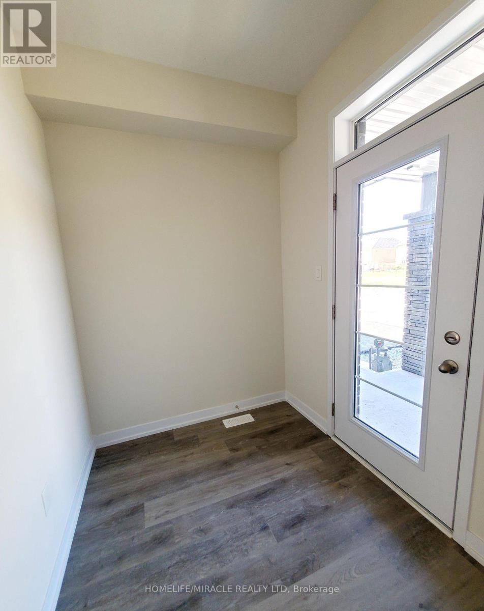 2 - 7789 Kalar Road, Niagara Falls, Ontario  L2H 2Y6 - Photo 5 - X12630760