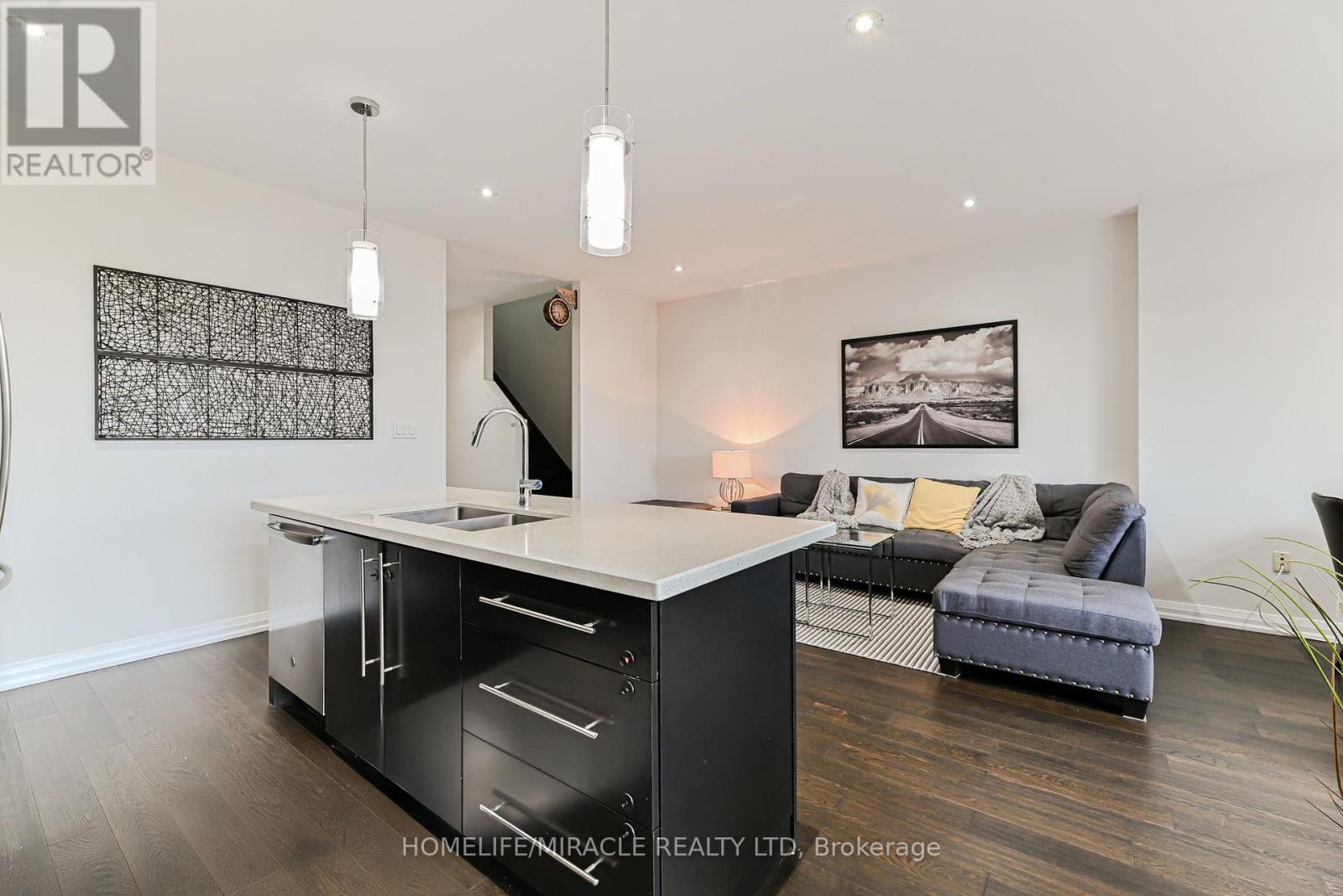 15 - 35 Midhurst Heights, Hamilton, Ontario  L8J 0K9 - Photo 19 - X12630788