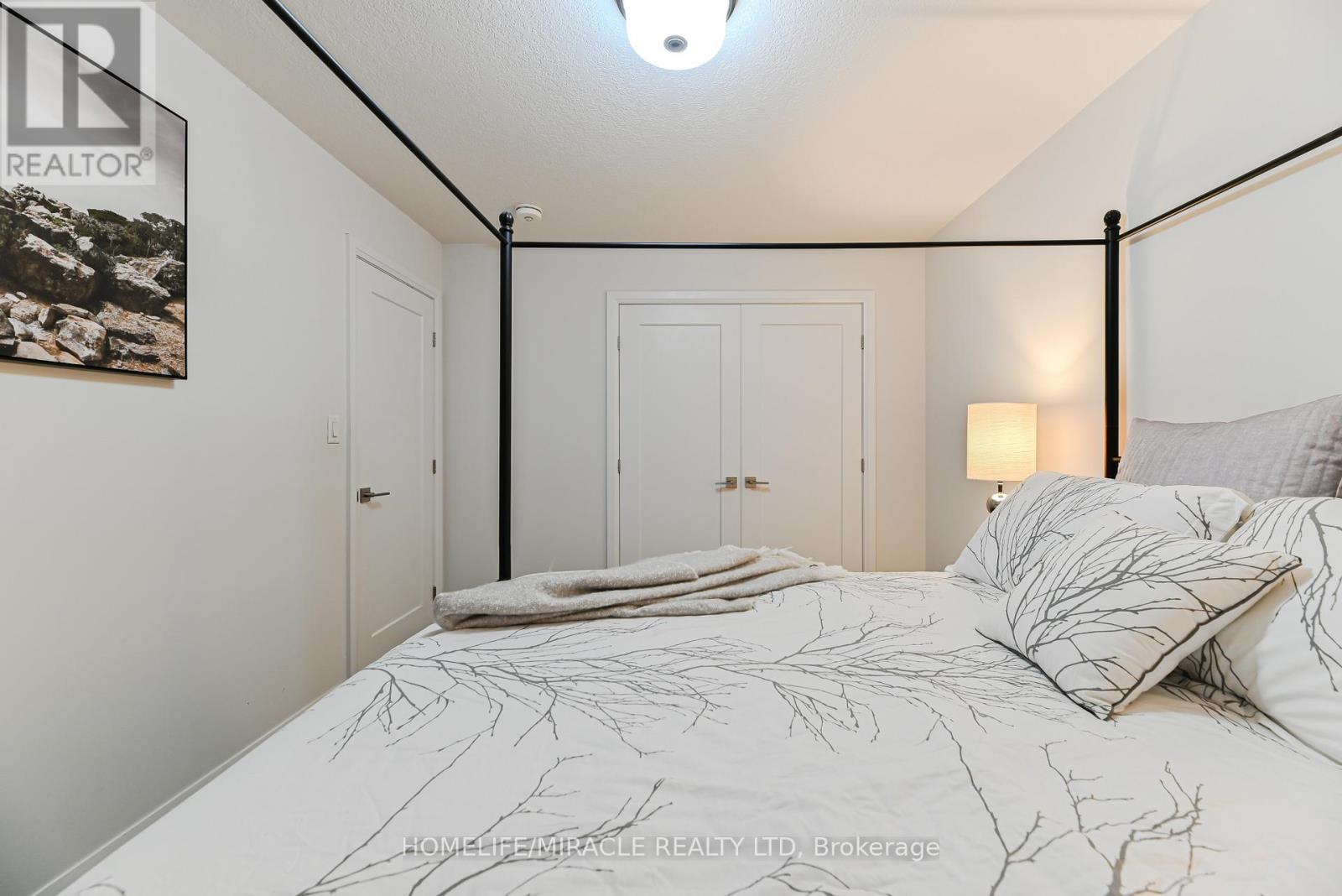 15 - 35 Midhurst Heights, Hamilton, Ontario  L8J 0K9 - Photo 36 - X12630788