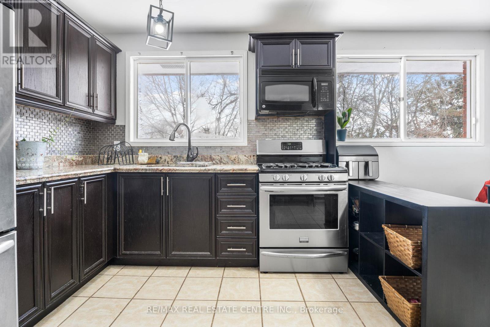 953 Upper Sherman Avenue, Hamilton, Ontario  L8V 3N4 - Photo 10 - X12630798