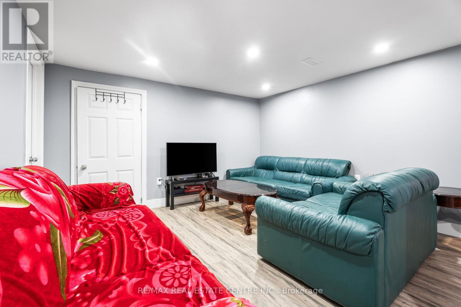 953 Upper Sherman Avenue, Hamilton, Ontario  L8V 3N4 - Photo 20 - X12630798