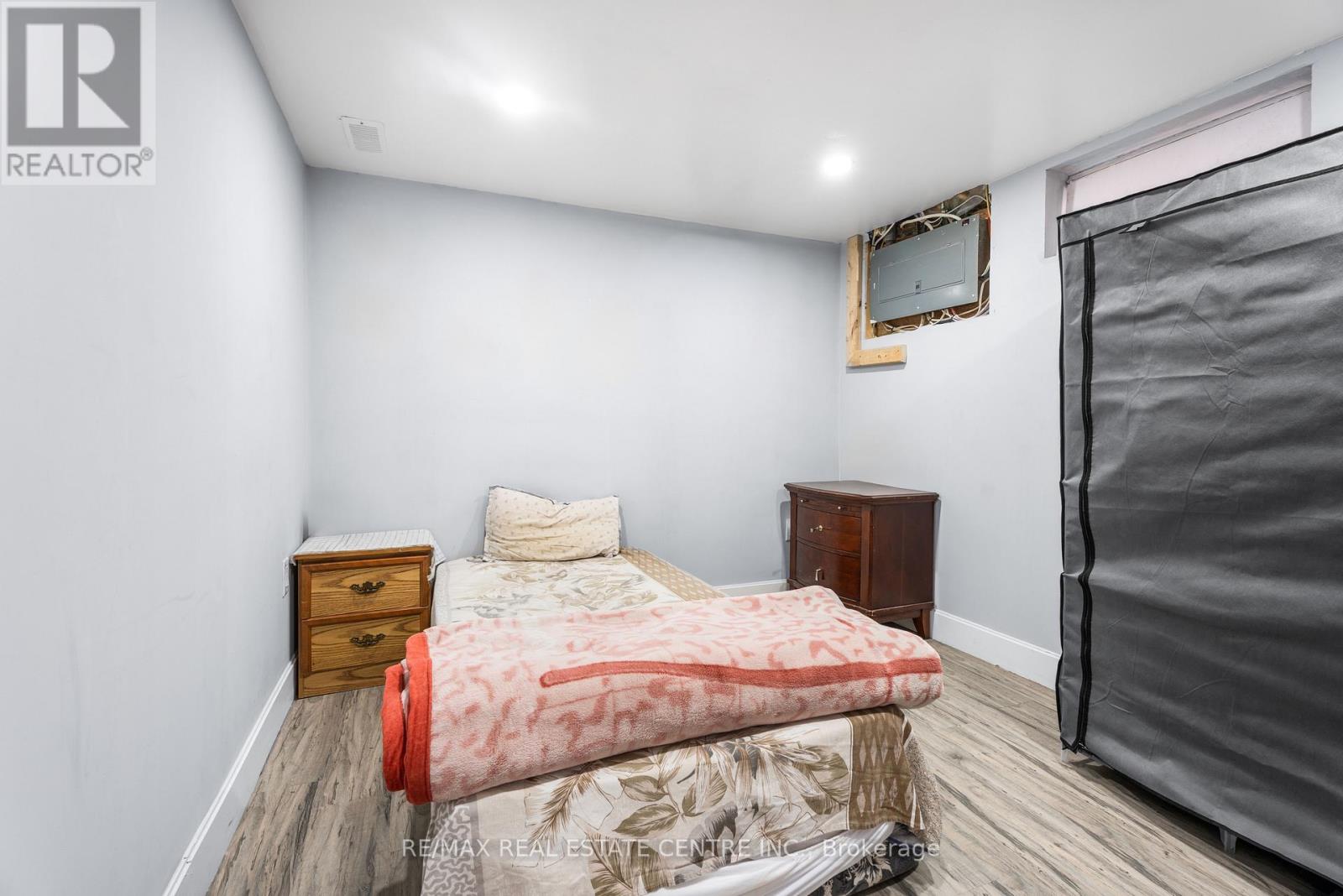 953 Upper Sherman Avenue, Hamilton, Ontario  L8V 3N4 - Photo 24 - X12630798