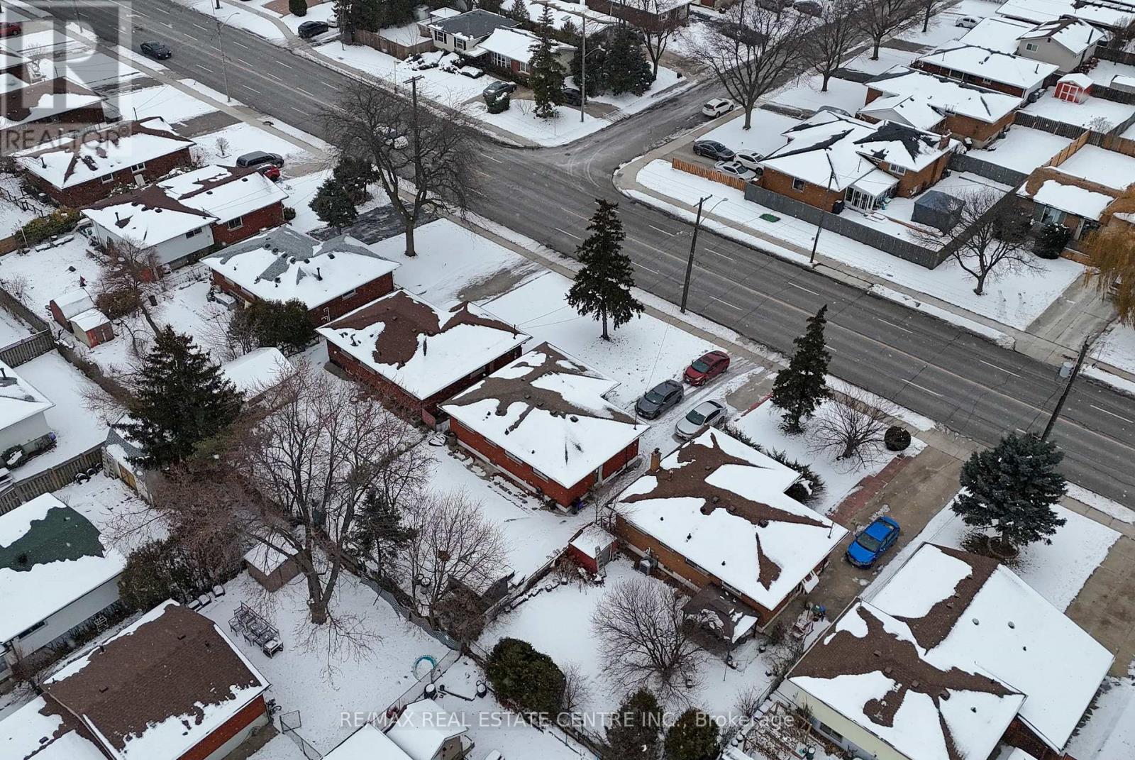 953 Upper Sherman Avenue, Hamilton, Ontario  L8V 3N4 - Photo 4 - X12630798