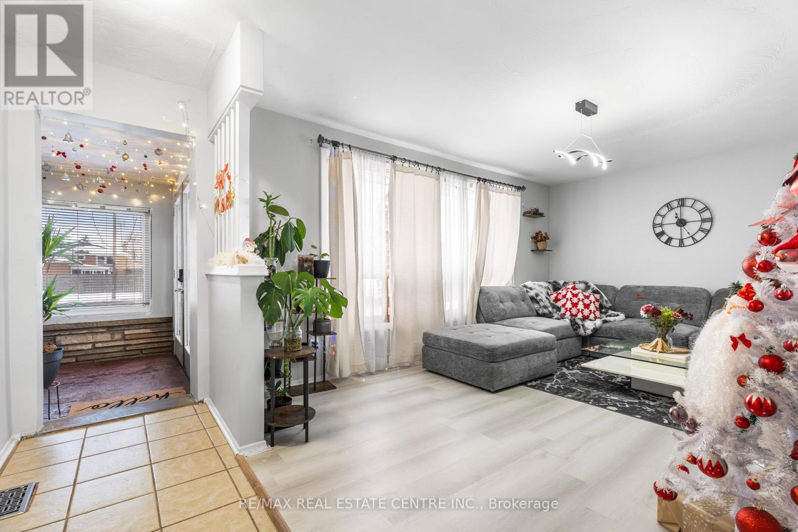 953 Upper Sherman Avenue, Hamilton, Ontario  L8V 3N4 - Photo 7 - X12630798