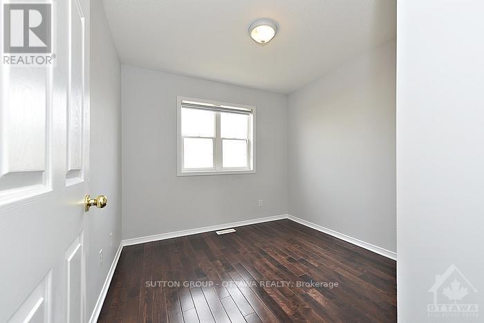 17 Glenhaven Private, Ottawa, Ontario  K1V 2B2 - Photo 13 - X12630866