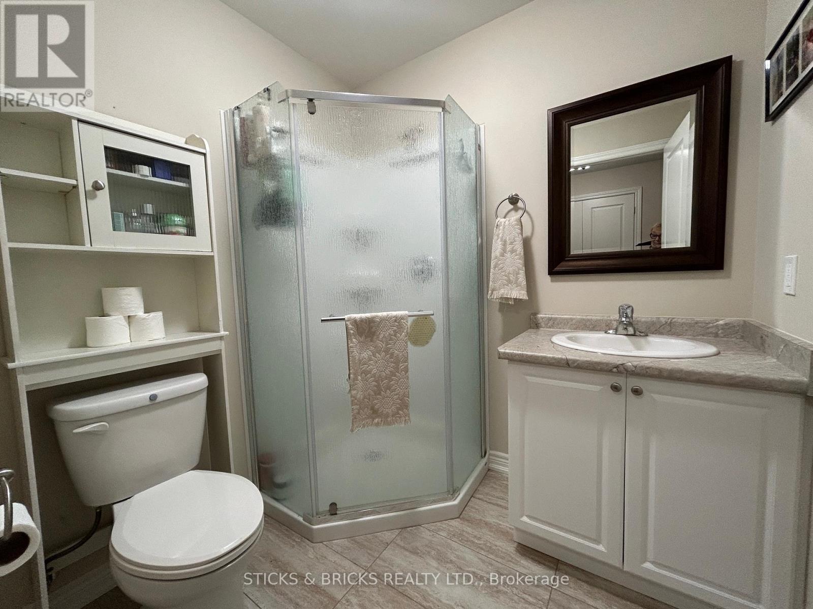 4611 Pettit Avenue, Niagara Falls (Morrison), Ontario  L2E 0B2 - Photo 11 - X12630884