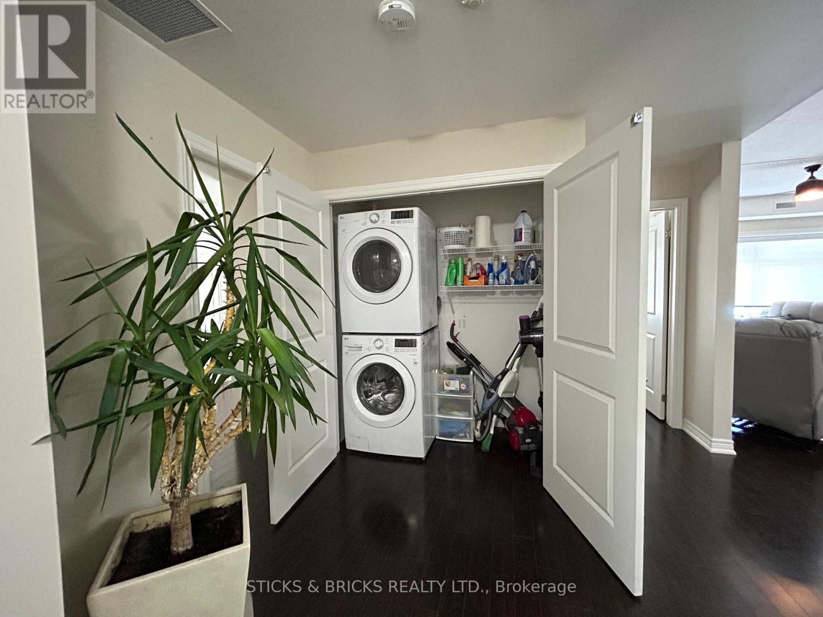 4611 Pettit Avenue, Niagara Falls (Morrison), Ontario  L2E 0B2 - Photo 16 - X12630884