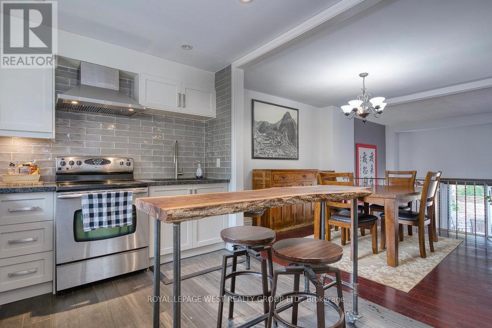 3 - 92 TWENTY NINTH STREET, Toronto, Ontario