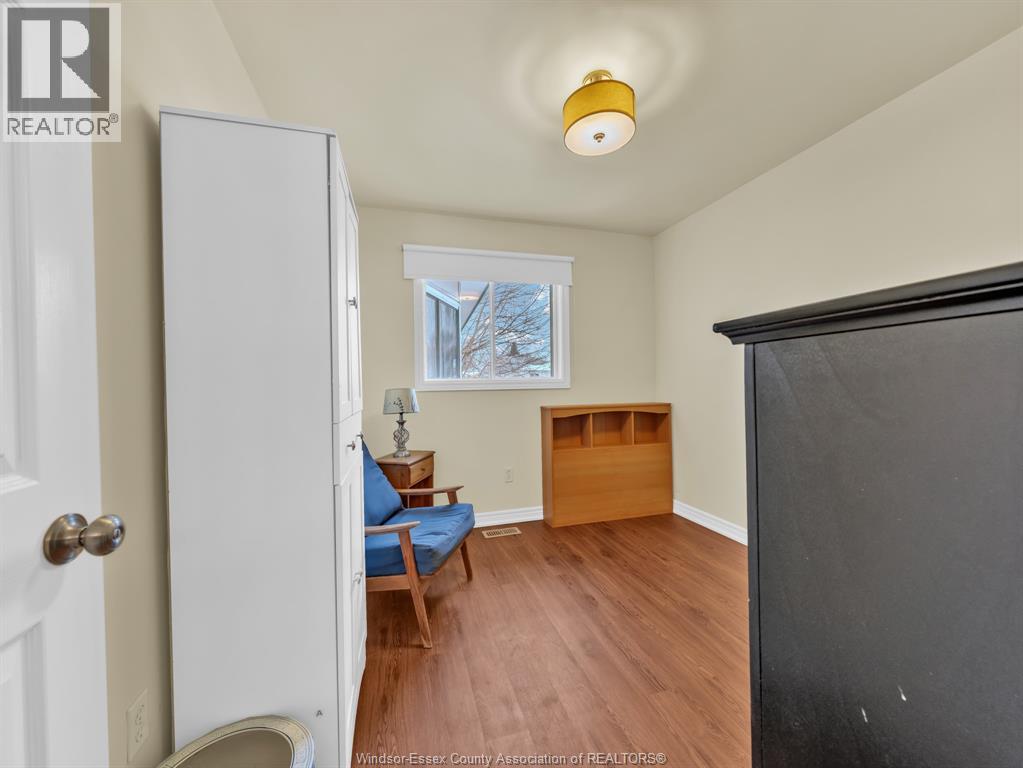 3755 Holburn, Windsor, Ontario N9E 4S9 - Photo 17 - 25031637