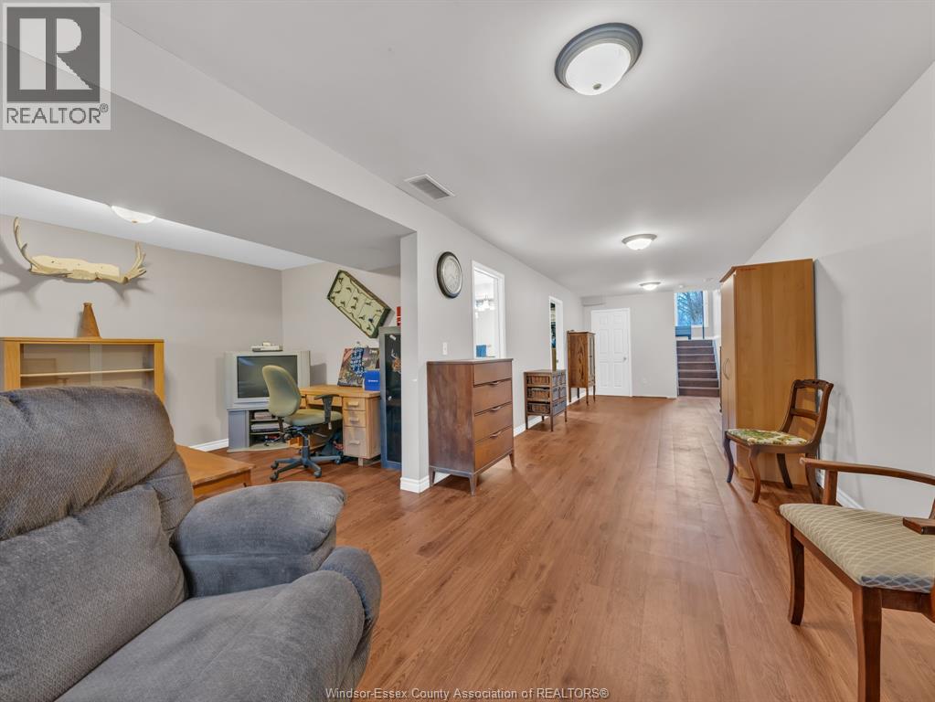 3755 Holburn, Windsor, Ontario N9E 4S9 - Photo 20 - 25031637