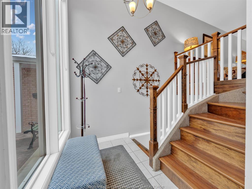 3755 Holburn, Windsor, Ontario N9E 4S9 - Photo 7 - 25031637