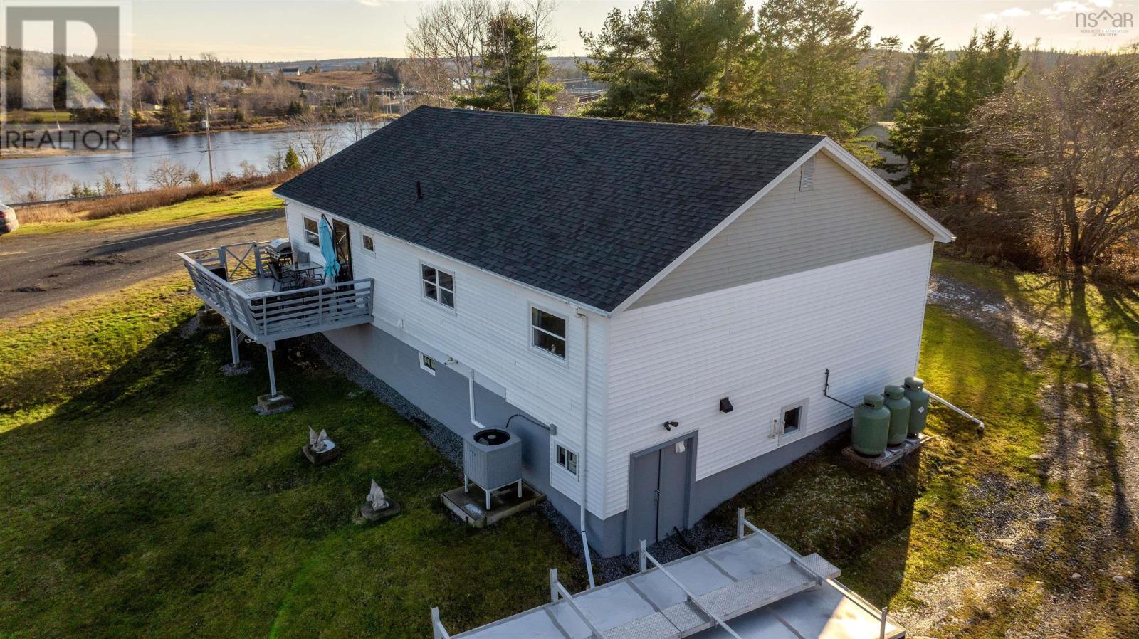 87 Pool Road, Sheet Harbour, Nova Scotia  B0J 3H0 - Photo 26 - 202529232