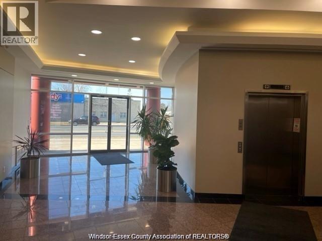 2510 Ouellette Avenue Unit# 104, Windsor, Ontario N8X 1L4 - Photo 4 - 25031115