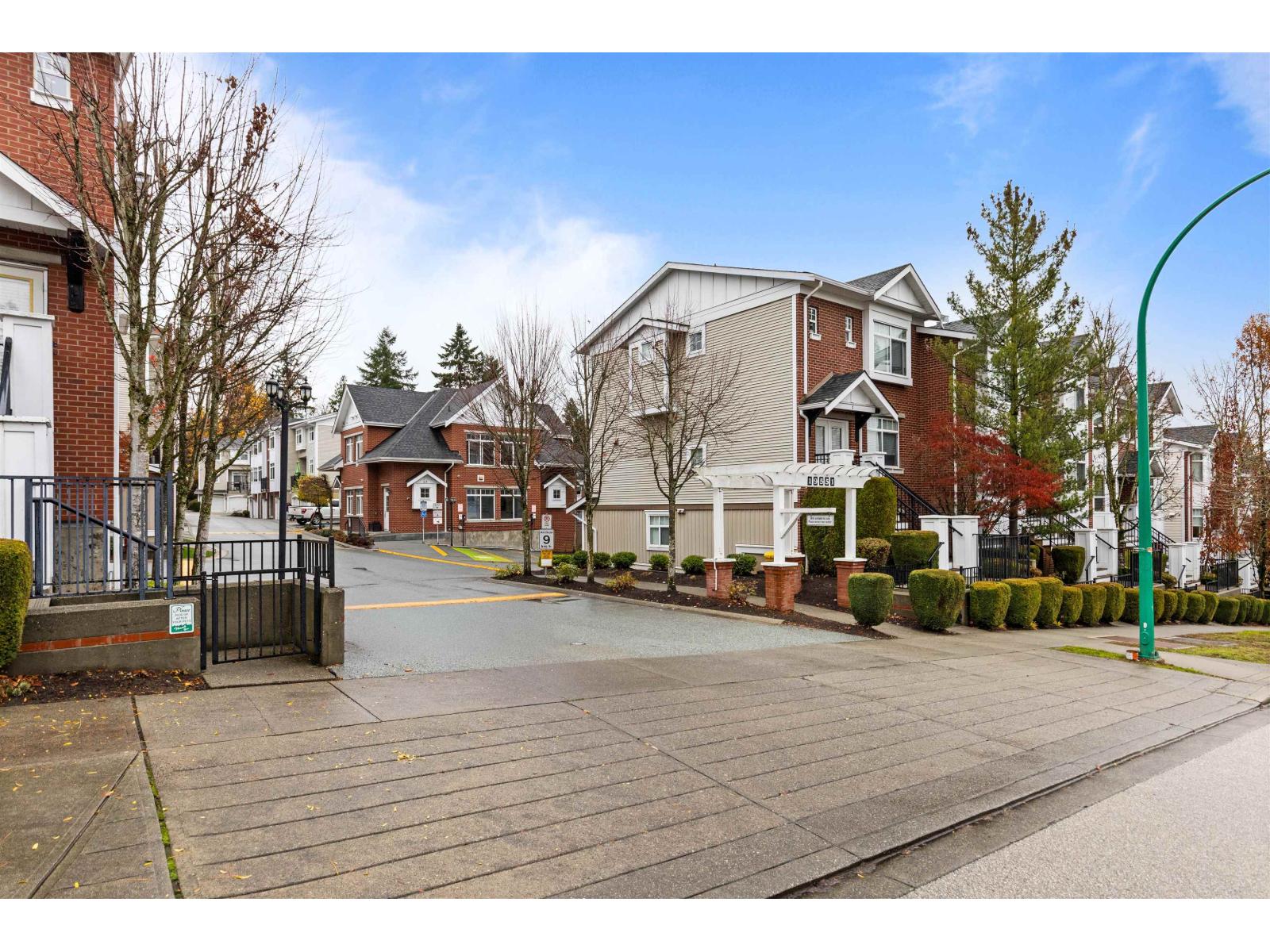 22 19551 66 Avenue, Surrey, British Columbia  V4N 0Z5 - Photo 32 - R3068177