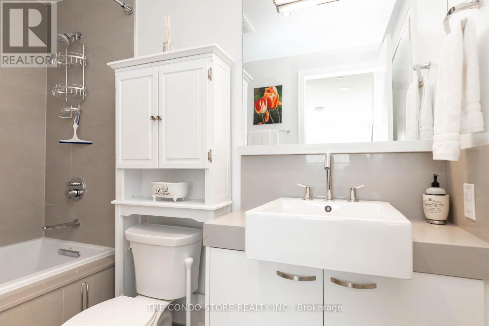 211 - 170 Avenue Road, Toronto, Ontario  M5R 0A4 - Photo 15 - C12630834