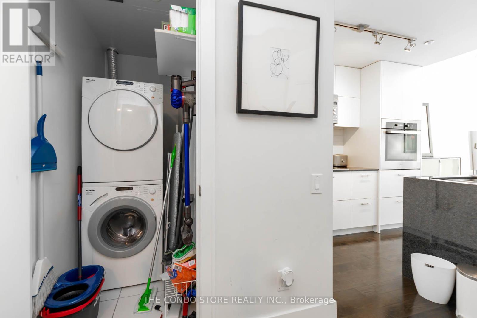 211 - 170 Avenue Road, Toronto, Ontario  M5R 0A4 - Photo 18 - C12630834