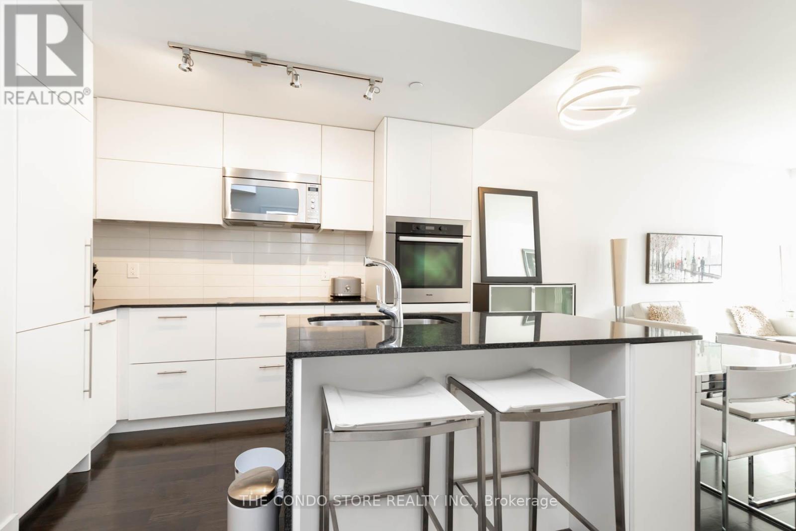 211 - 170 Avenue Road, Toronto, Ontario  M5R 0A4 - Photo 7 - C12630834