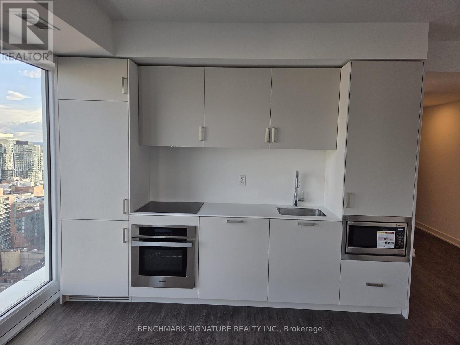 3002 - 88 QUEEN STREET E, Toronto, Ontario