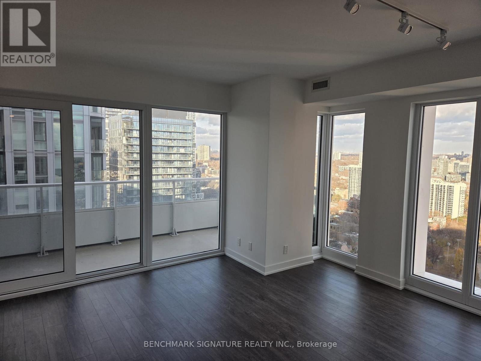 3002 - 88 Queen Street E, Toronto, Ontario  M5C 0B6 - Photo 3 - C12630940